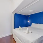 公寓 Olarias Blue In Center By Homeful Homes